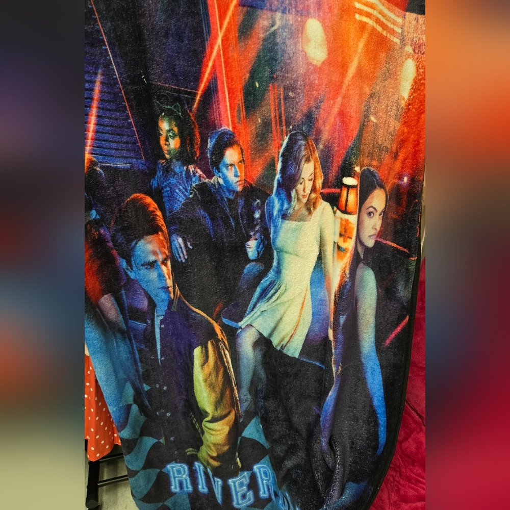 Riverdale The Cast Graphic Blanket. Very Soft.